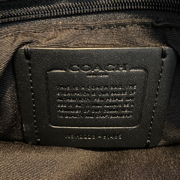 Coach Lillie Carryall Signature H2223-91495 - Picture 12 of 16